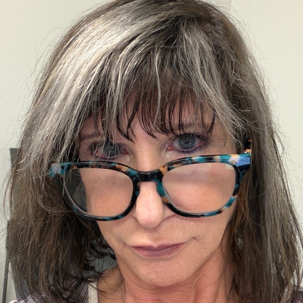 Meet your Posher, Shari